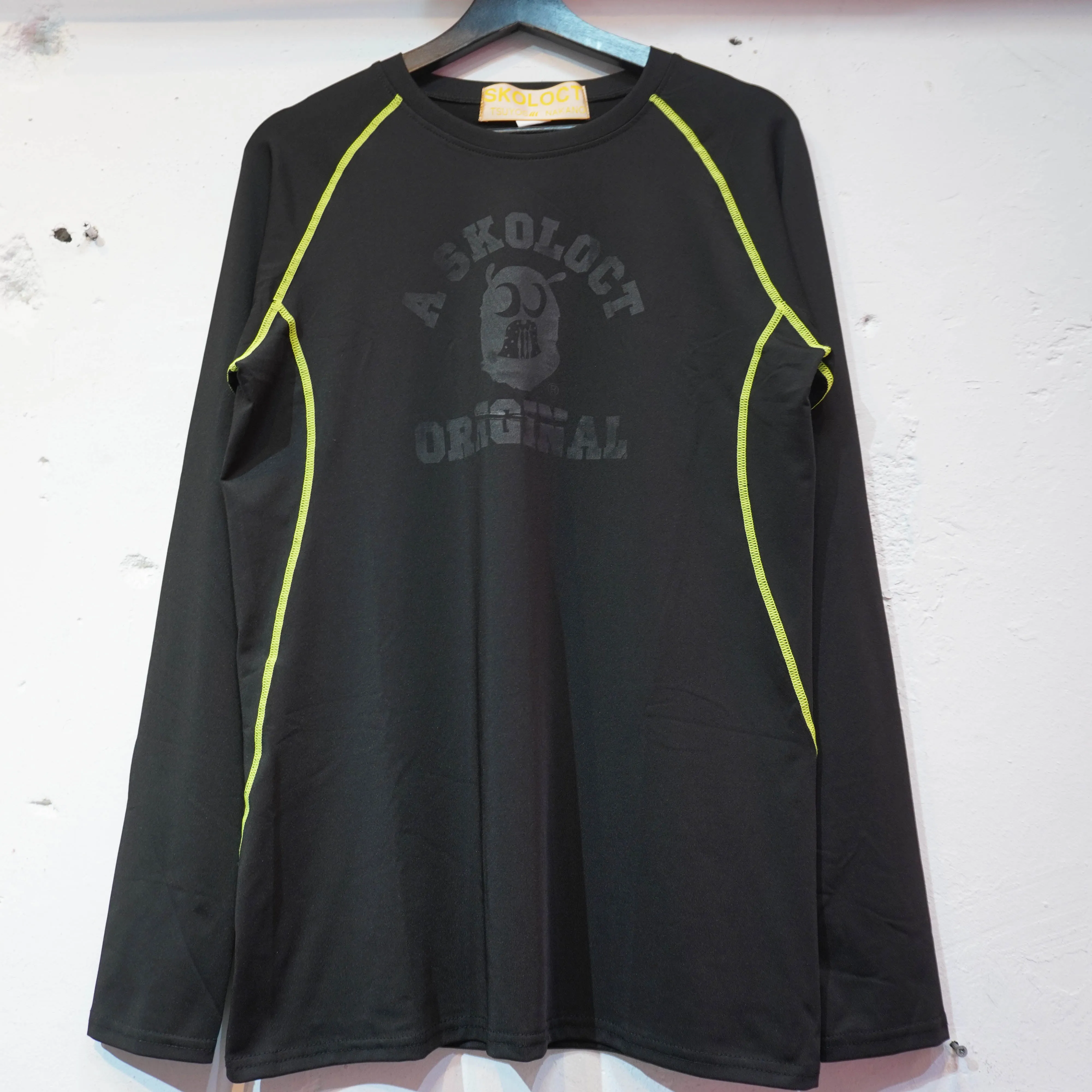 A SKOLOCT ORIGINAL SPORTY L/S T-SHIRT