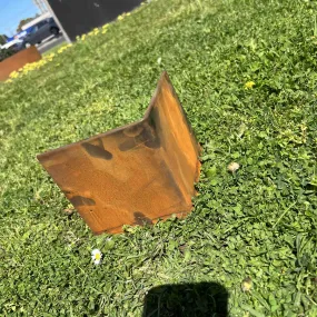 Safe Edge Corten Steel External Corner With Safety Fold