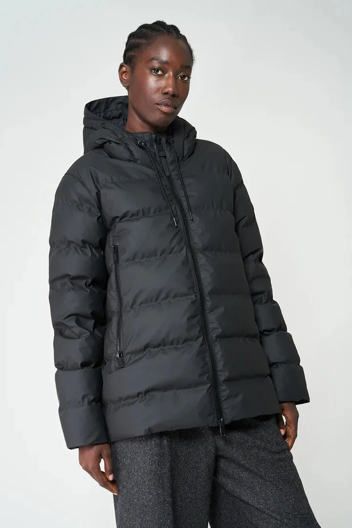 Tanta Nieve Quilted Raincoat - Black