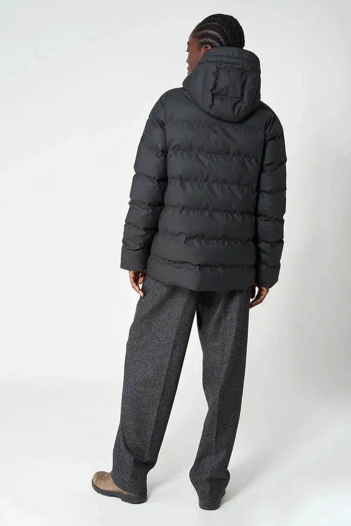 Tanta Nieve Quilted Raincoat - Black